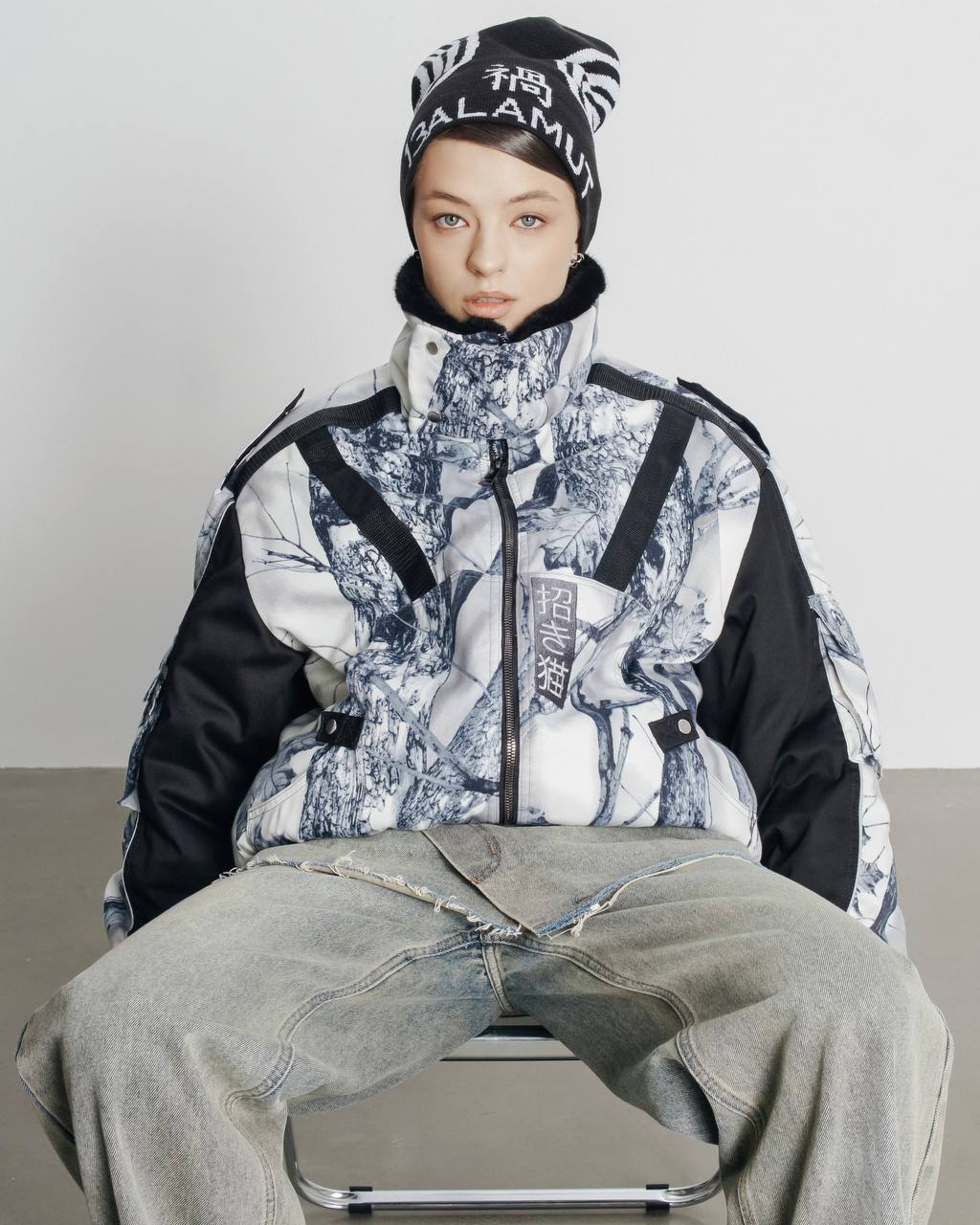 Бомбер WHITE NOISE