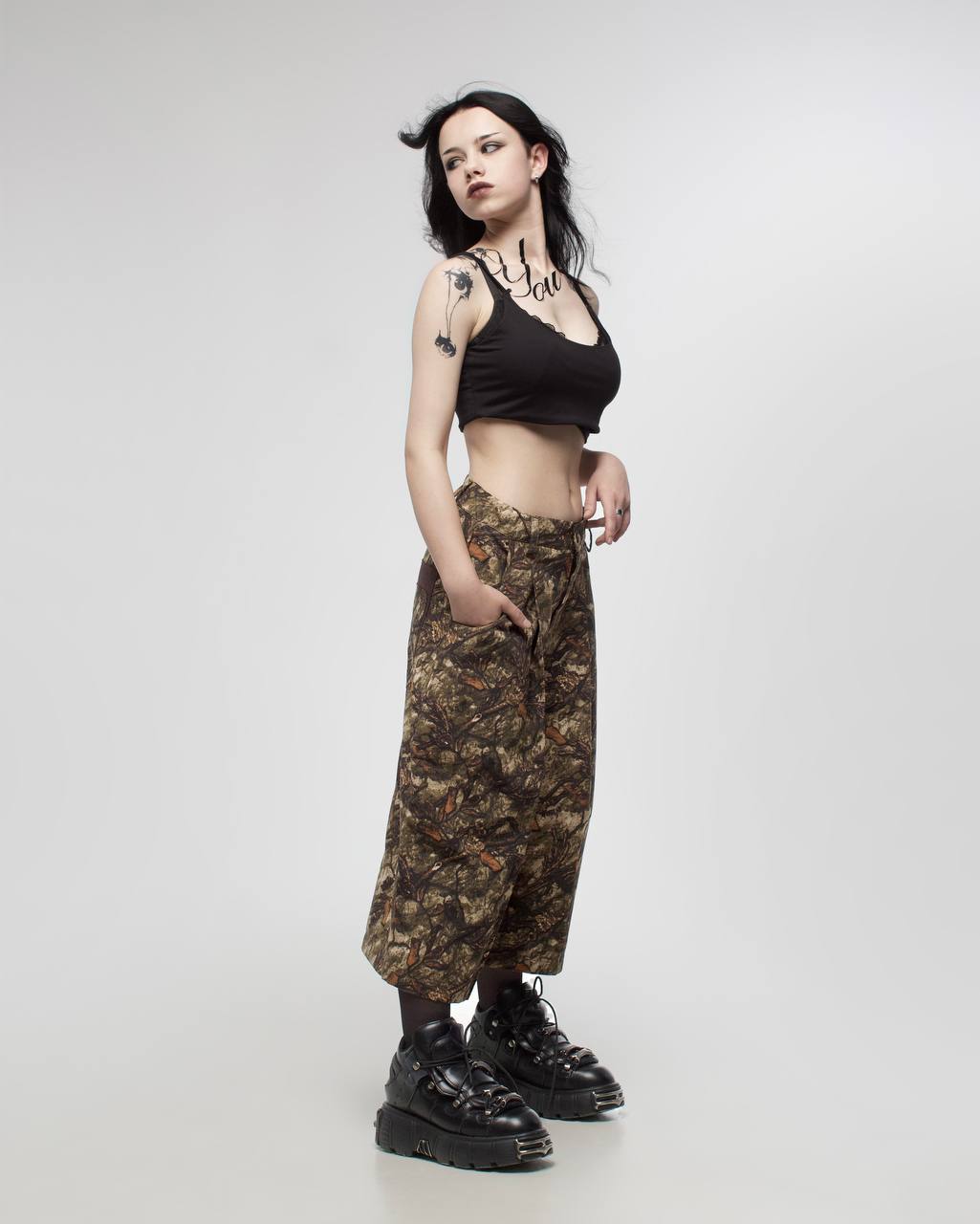 Шорты KNOCK ON WOOD